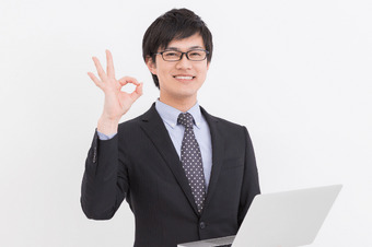 税理士資格の勉強と仕事が両立できる環境への転職を叶えられた20代後半男性の成功事例