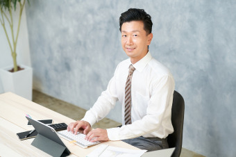50代で金融機関から会計事務所へキャリアチェンジされた方の転職成功事例!