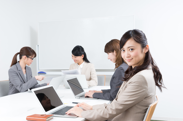 年収高めでワークライフバランスも重視！欲張り転職は叶うのか？30代・女性税務スタッフの事例